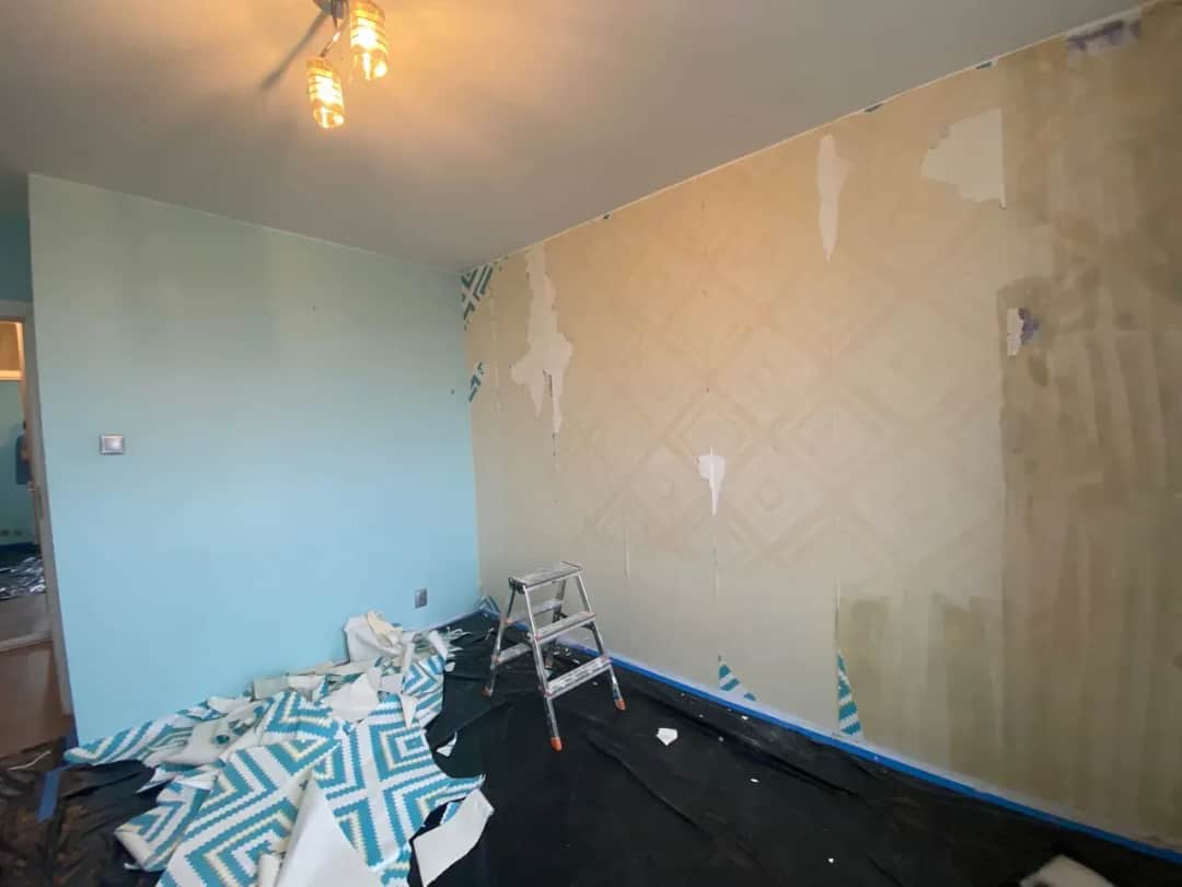 Czy można położyć gładź na starą farbę? Sprawdź, jak to zrobić poprawnie